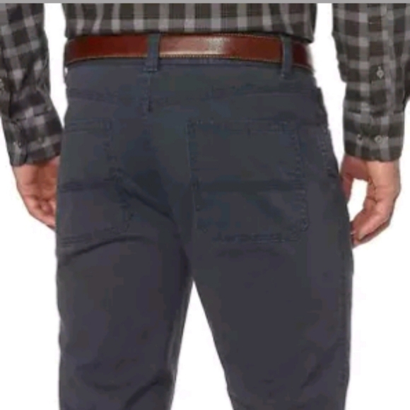 G.H. Bass & Co. Men's 40 x 32 Khakis BLUE - Picture 10 of 13
